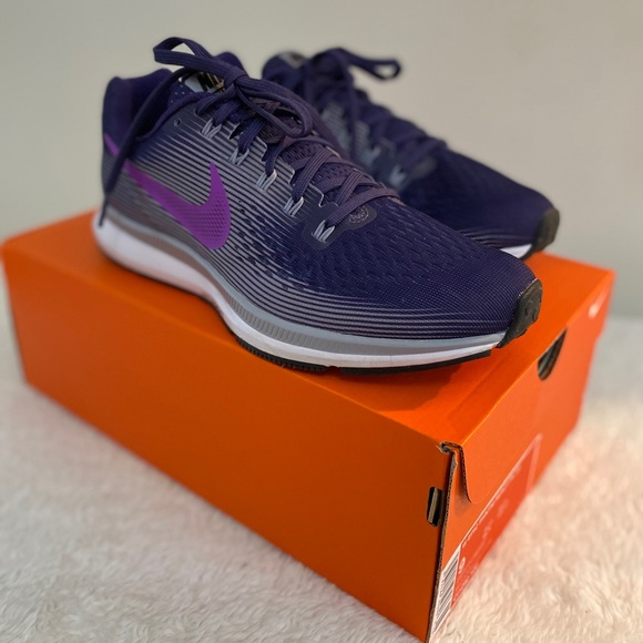 Nike Shoes - Nike zoom Pegasus 34